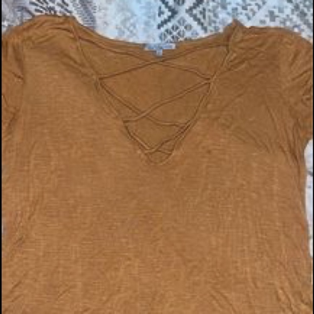 Size small cropped tee